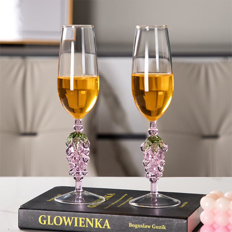 Copa de champán de gama alta Copa de vino Europea Copa de uva creativa Copa de vino romántica Fábrica al por mayor