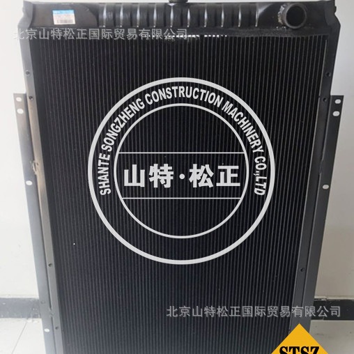 挖掘机配件 PC200-8M0原厂机油散热器6754-61-2110