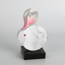 创意时尚红耳朵兔子摆件礼品玉石工艺品玄关电视柜酒柜家居客厅软
