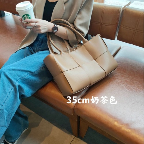 European and American retro Song Hye Kyo same style genuine leather woven handbag tote bag shopping bag single shoulder portable mother-in-law bag