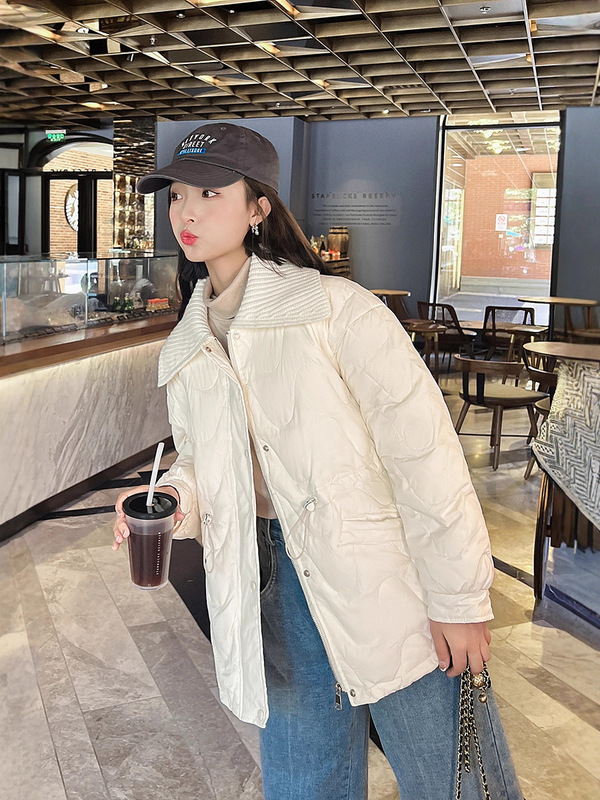 外国貿易ダウンコットンジャケット女性のラペル 2025 冬の新スタイルウール襟巾着ウエスト気質綿コートとジャケット|undefined