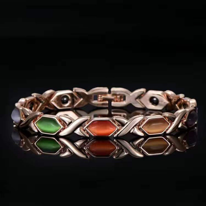 마름모꼴 고양이의 눈-색상