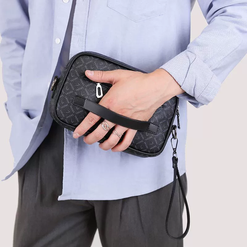 Shoulder bag, universal roomy one-shoulder design, trend small crossbody, black/brown