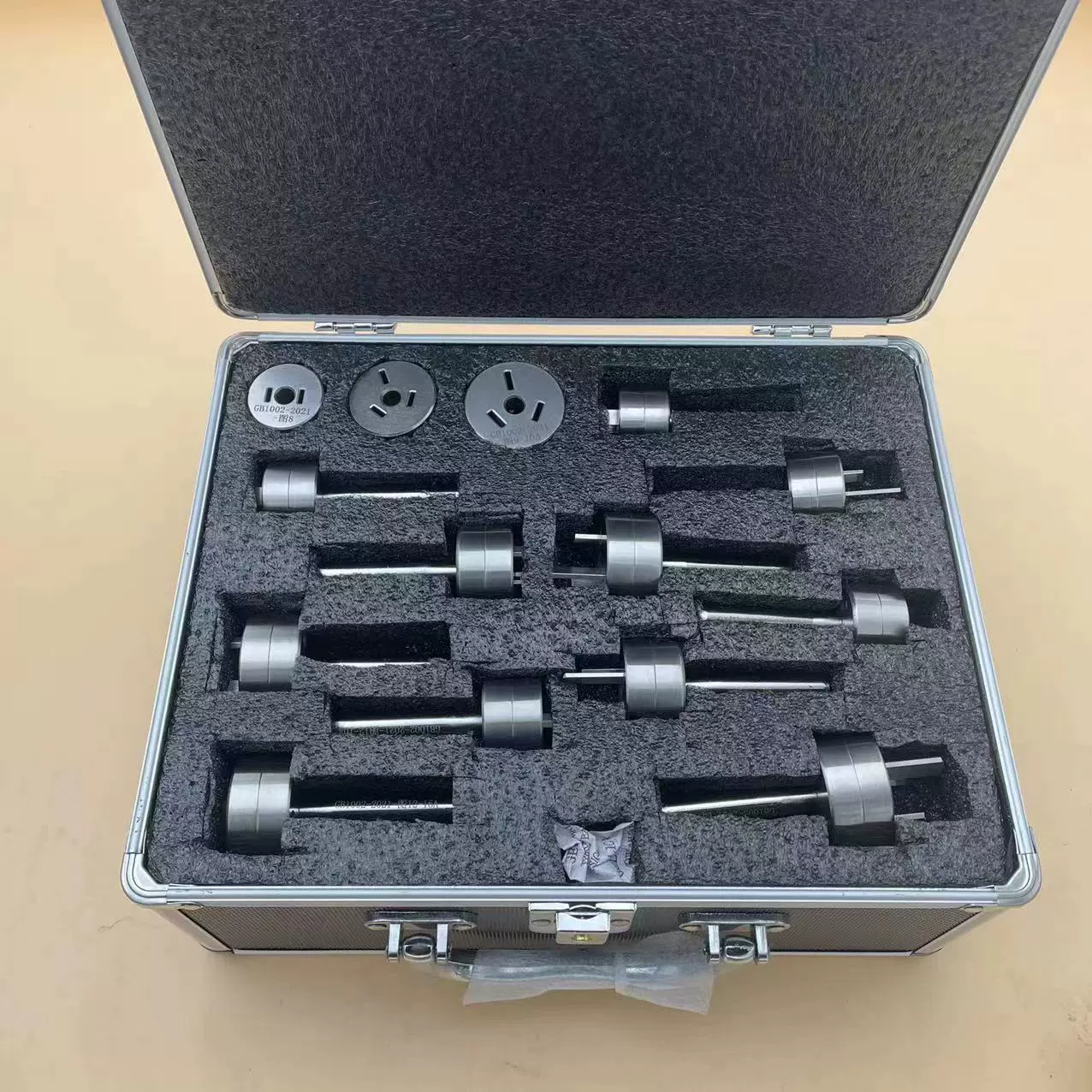 Вилка и розетка GB1002-2021, стандартный калибр (полный комплект), 14 шт.