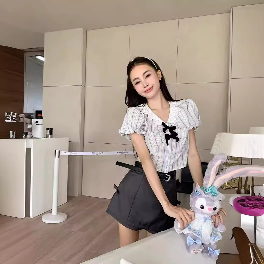 Summer lace shirt with bow