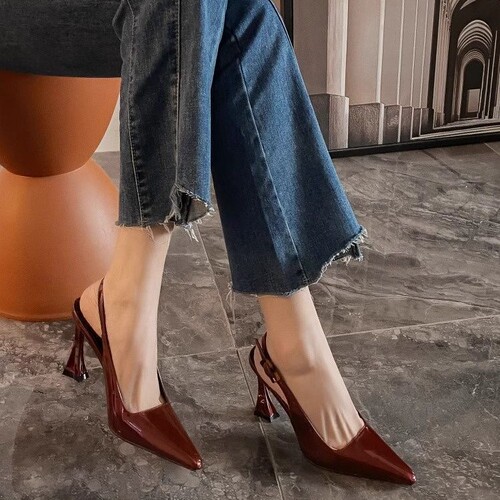 Women's 2024 Korean Version Pointed Toe Minority Style Elegant Single Shoes for Outdoor Wear, Date and Versatile Fashion Shoes