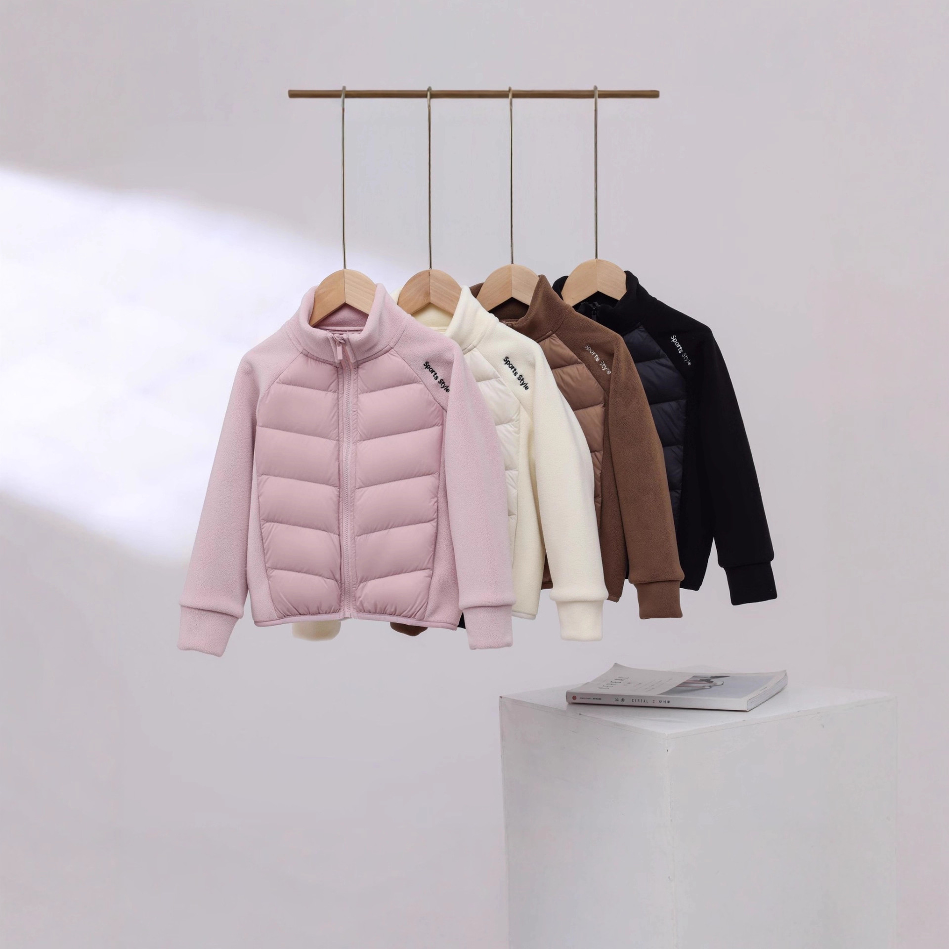 女童轻薄羽绒服立领奥利绒拼接运动风上衣外套90绒纯色短款保暖衣