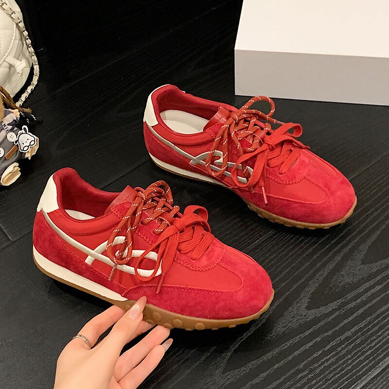 Retro Heart Embroidery 2026 New Non-Slip Sports Height-Increasing Versatile Casual German Training Shoes Women's Thick-Soled Shoes