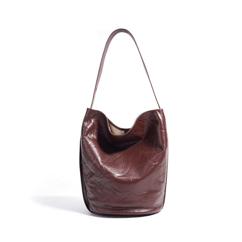 Leather classic fashionable grabber