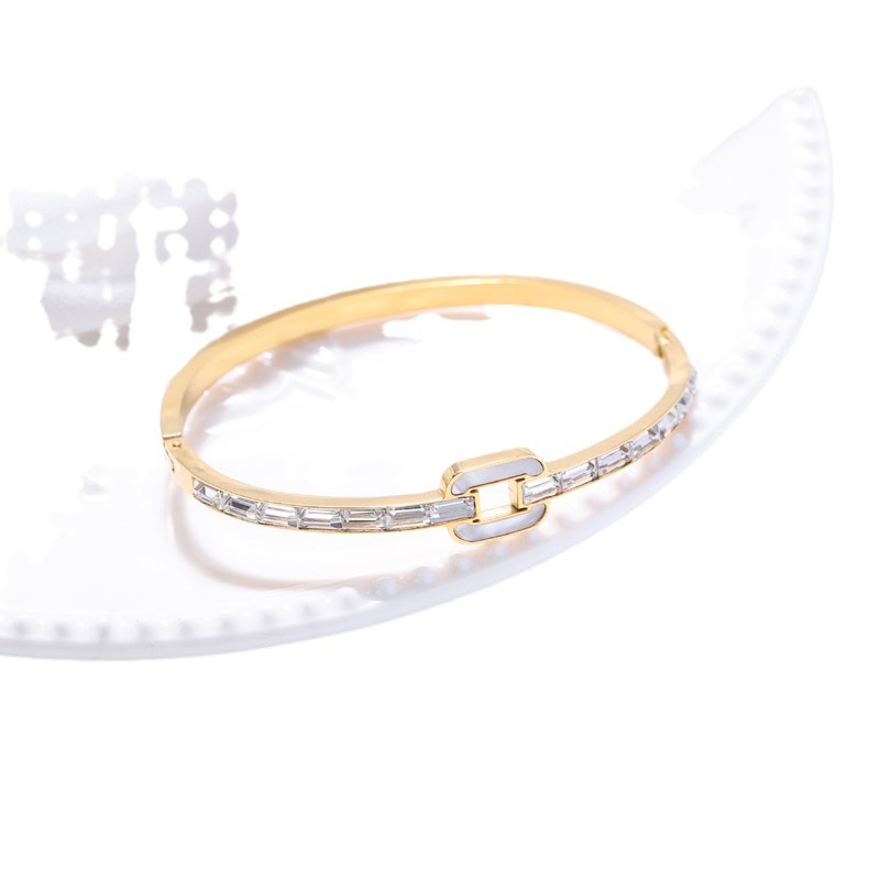 Diseño ligero de nicho de lujo pulsera de zircon rojo de moda femenina no se desvanece conjunto simple fría adornamiento de diamantes