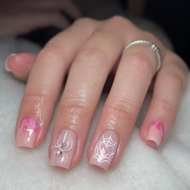 Nude Pink Gradient Spider Web Spider-Themed Press-On Nails with Crushed Diamond Edges, Sweet and Cool Halloween Removable Fake Nails Wholesale