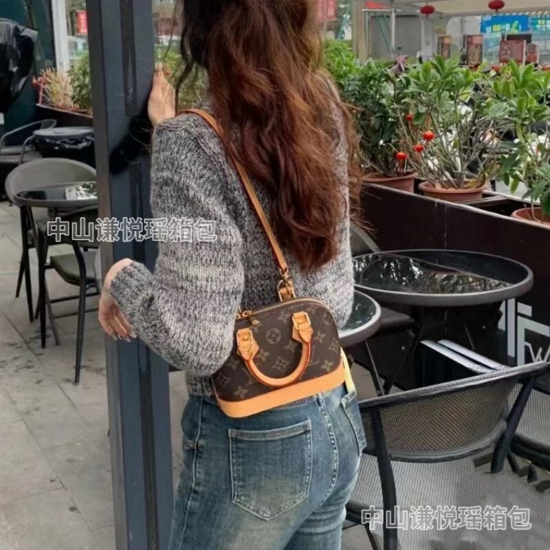 真皮包包女老花盒子包化妆盒新款高级感女士手提水桶包斜挎小包|undefined