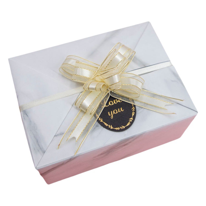 Festival de cumpleaños de alto aspecto caja de regalo embalaje de regalo decoración de flores fuegos artificiales cinta de flores tirada a mano nudo de mariposa