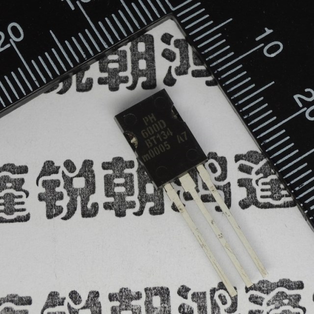 BT 134/600E -800E 可控硅 直插TO-220