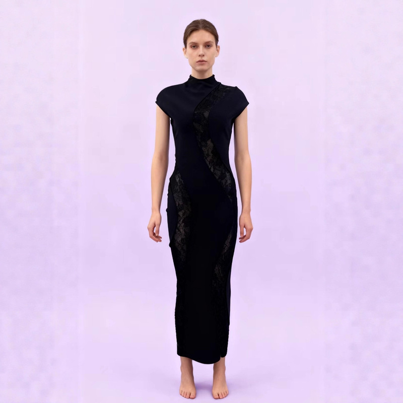 Black Slim-Fit Cheongsam with a Simple, Elegant, and High-End Feel
