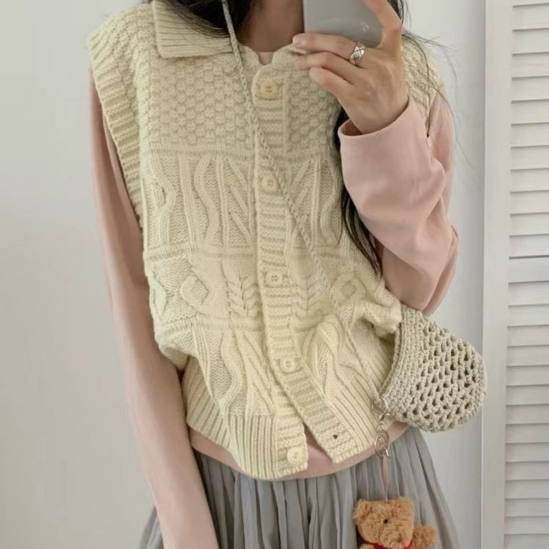 Retro Cable Knit Lapel Knitted Vest Cardigan for Women 2026 Spring Sweater Layered Short Polo Collar Vest