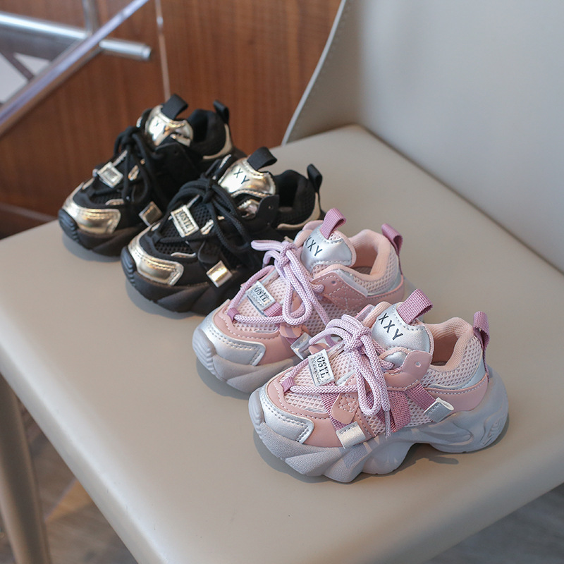 2025 primavera nuevos zapatos de moda para niños y papá, zapatos deportivos para niños, zapatos transpirables de estilo coreano para correr de malla para niñas