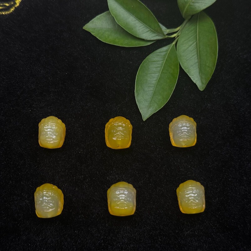 Dzi Bead Agate Carving of Yellow God of Wealth Single Bead Accessory Loose Beads DIY Jewelry Bracelet Dzi Bead Agate Carving of Yellow God of Wealth Single Bead Accessory Loose Beads DIY Jewelry Bracelet