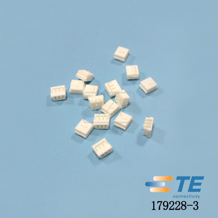 �ɶ��� 179228-3 �ܿǿ���TE/̩��������2.0mm����߶����߶԰�