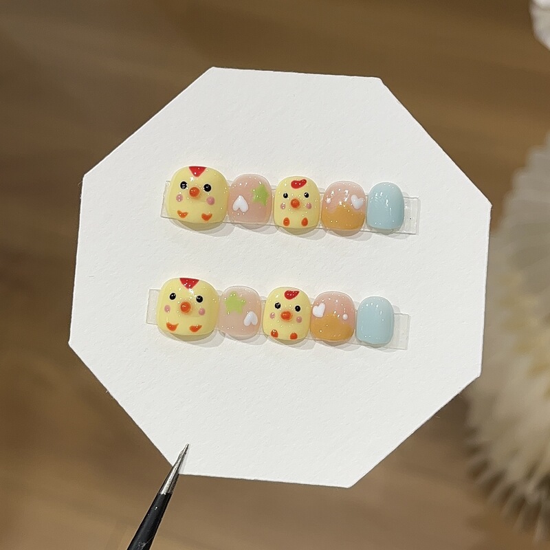 A Cute and Adorable 3D Cartoon Yellow Chick Heart-Shaped Children's Nail Set A Cute and Adorable 3D Cartoon Yellow Chick Heart-Shaped Children's Nail Set
