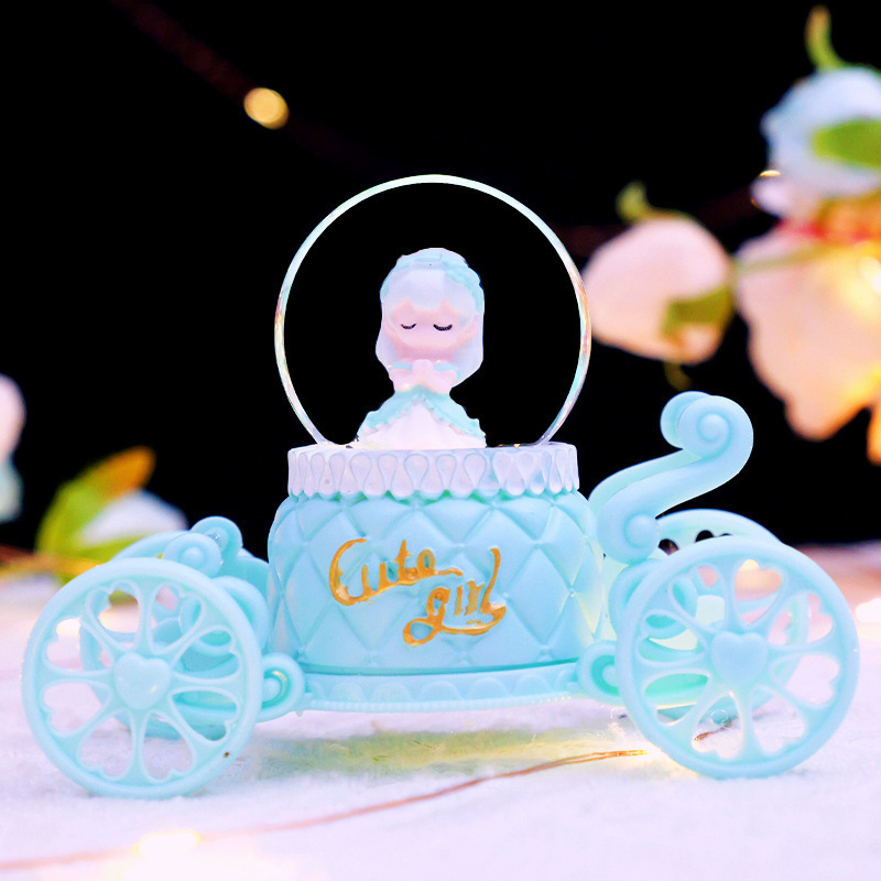 漫画のロリータの女の子の車のライトの雪の音楽のイルミネーションの水晶のボールのオルゴールの子供の学生の贈り物の卸売り|undefined