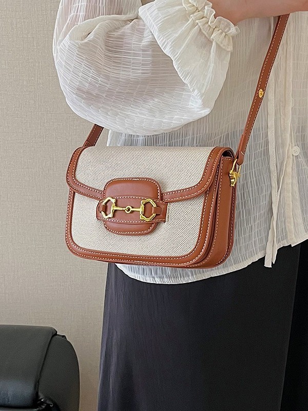 Bolso de silla de montar exquisito a juego de color retro para mujer 2025 transfronterizo nuevo bolso de mensajero de hombro casual de moda de alta calidad