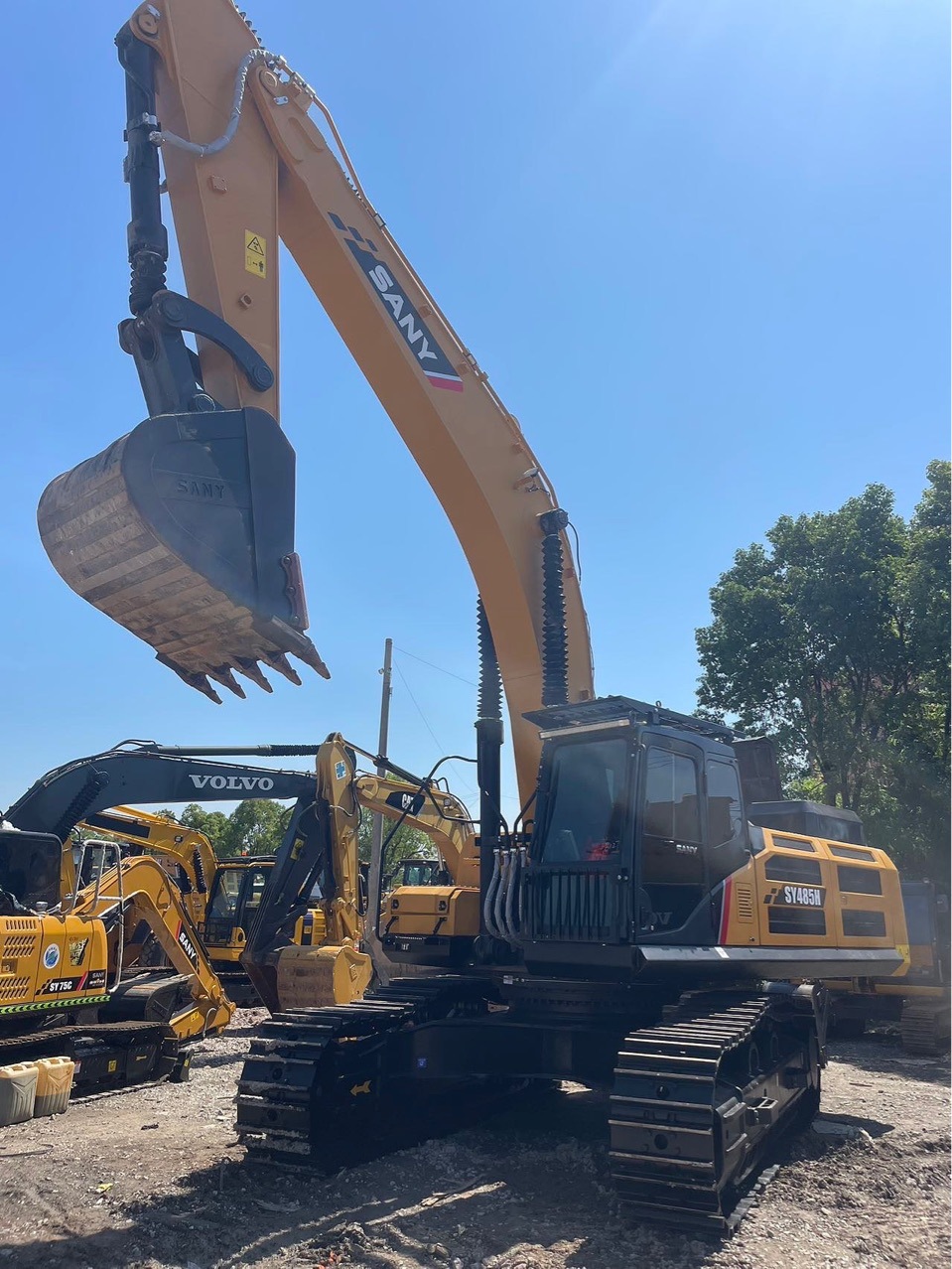 Exportaciones nacionales y extranjeras para comprar excavadoras de segunda mano 31485 baratas para enviar cabeza triturada