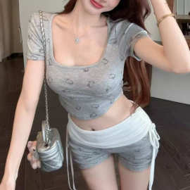 纯欲风套装kitty灰色短袖T恤女夏季搭配一整套性感短裤辣妹两件套