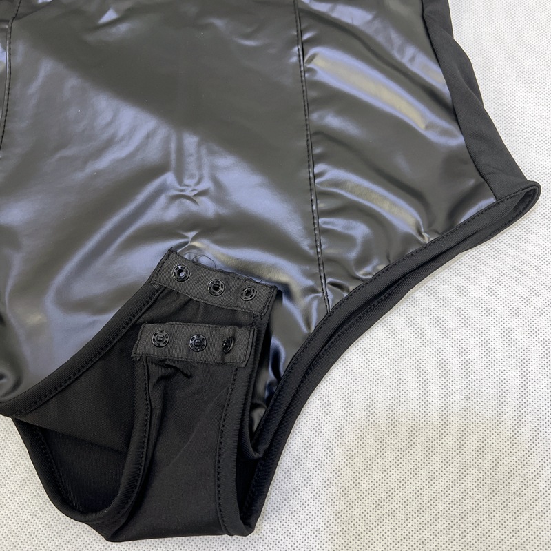 Title 8, Gilet piccolo da donna con cuciture in PU dimag...