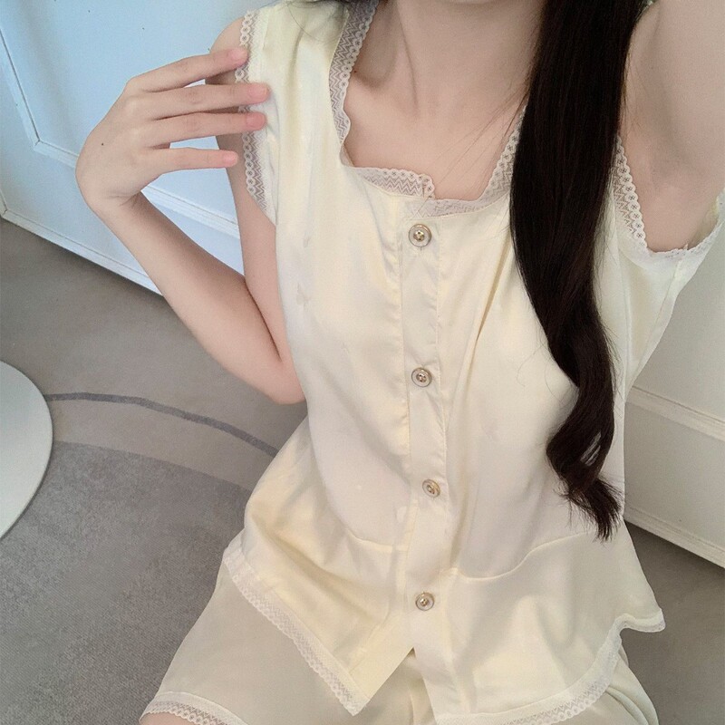 Ice Silk Sleeveless Pajamas for Women, Summer Lace-Trimmed Simple Style, High-End Feel, Petite Tank Top and Shorts Loungewear Set Ice Silk Sleeveless Pajamas for Women, Summer Lace-Trimmed Simple Style, High-End Feel, Petite Tank Top and Shorts Loungewear Set