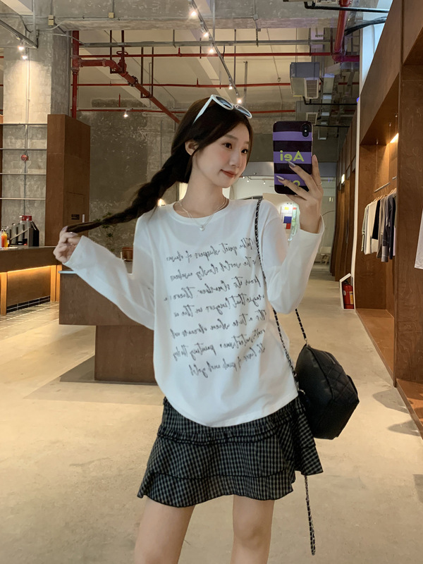 纯欲白色圆领休闲字母印花长袖T恤女2025秋季新款宽松慵懒风上衣|undefined