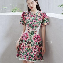 现货越南小众设计师品牌蕾丝水溶花大花朵玫红色连衣裙