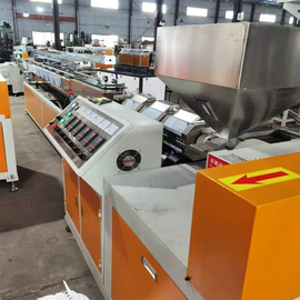 塑料挤出机;塑料管材设备;塑机辅机