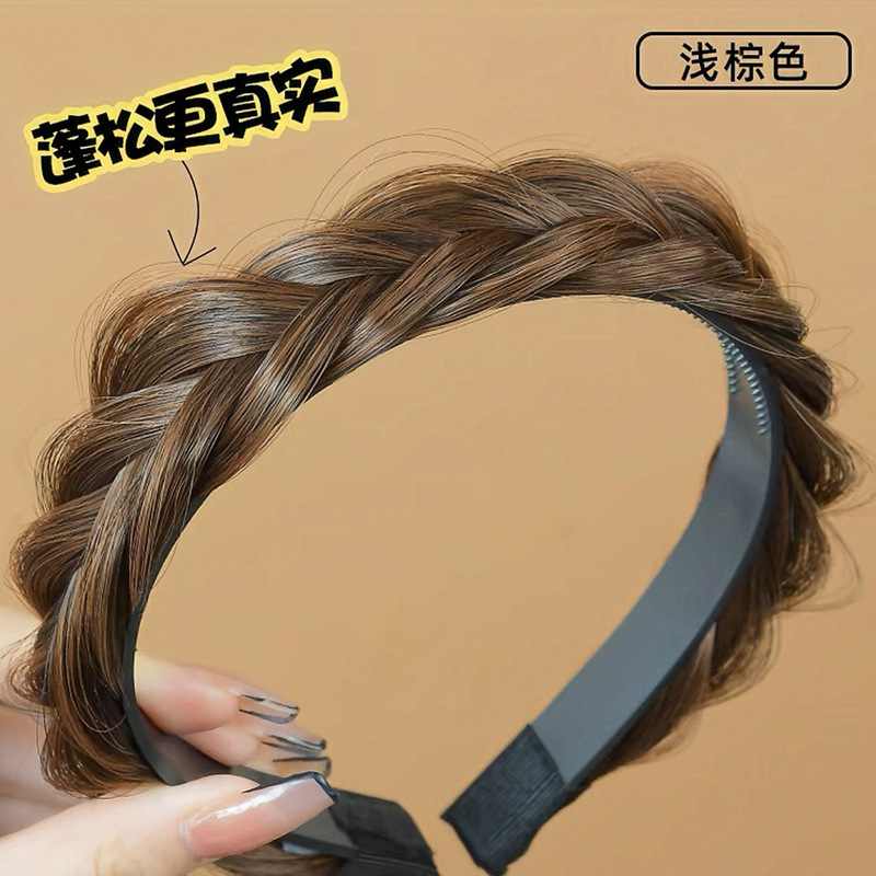 かつらのカチューシャを広げて、六つのつまみを厚くします。|undefined