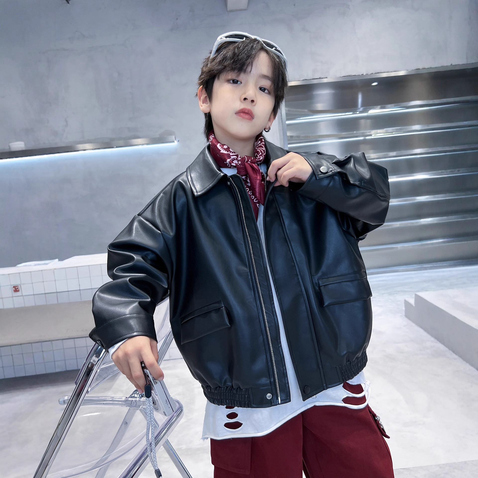 男童春秋装翻领纯色皮衣外套大童2025新款儿童软pu皮夹克上衣批发