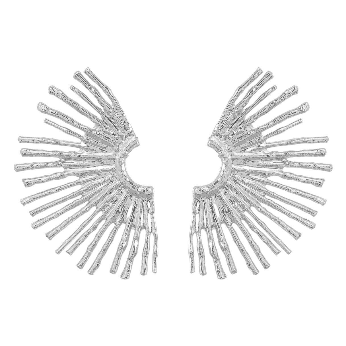 Moda europea y americana exagerada aleación medio borde pendientes de girasol moda femenina en línea celebridad fiesta retro metal joyería del oído