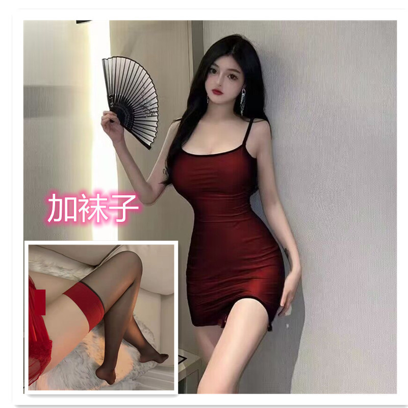 블랙 레드 잠옷 (T 바지 포함) 레드 사이드 스타킹