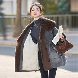 2025冬新款女装复古水洗做旧牛仔毛毛大翻领单排扣羽绒服ME59189