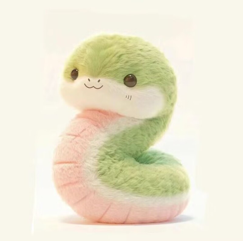 サツマイモと同じ蛇の赤ちゃんのぬいぐるみの赤ちゃんの誕生日プレゼントバレンタインデーの彼女がプレゼントします。|undefined
