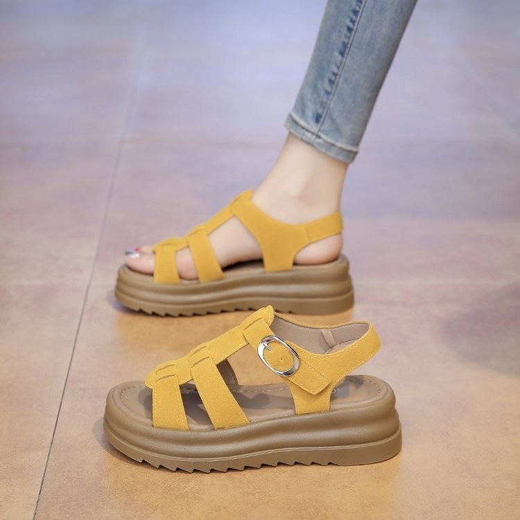 Sandálias de verano para mujeres 2026 nuevas faldas super calientes no cansadas pies planos zapatos romanos antideslizantes
