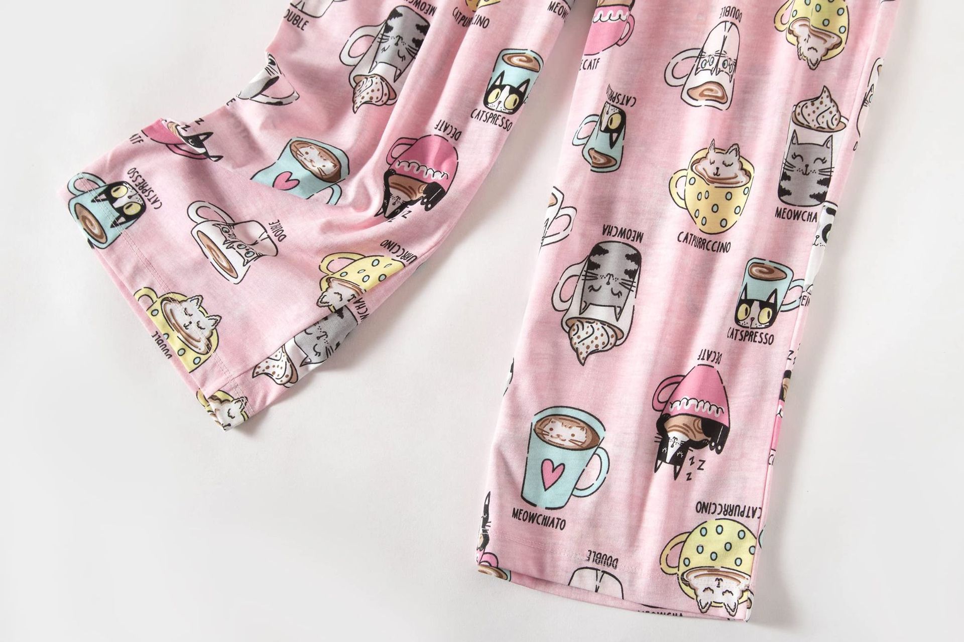 GraceChic 2024 Cross-Border European And American Kurzarm-Caprihose Strick-Homewear Plus Size Damen-Pyjama-Set_voghion.com