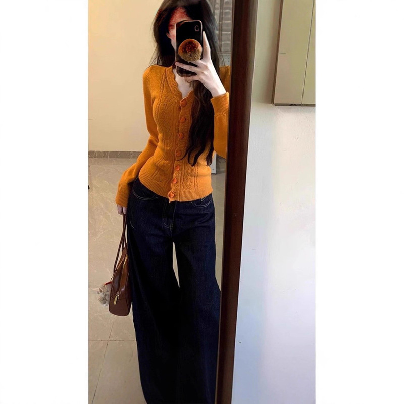 Orange V-Neck Knitted Cardigan for Women, Korean Style Early Autumn 2025 New Slim-Fit Inner Sweater Top