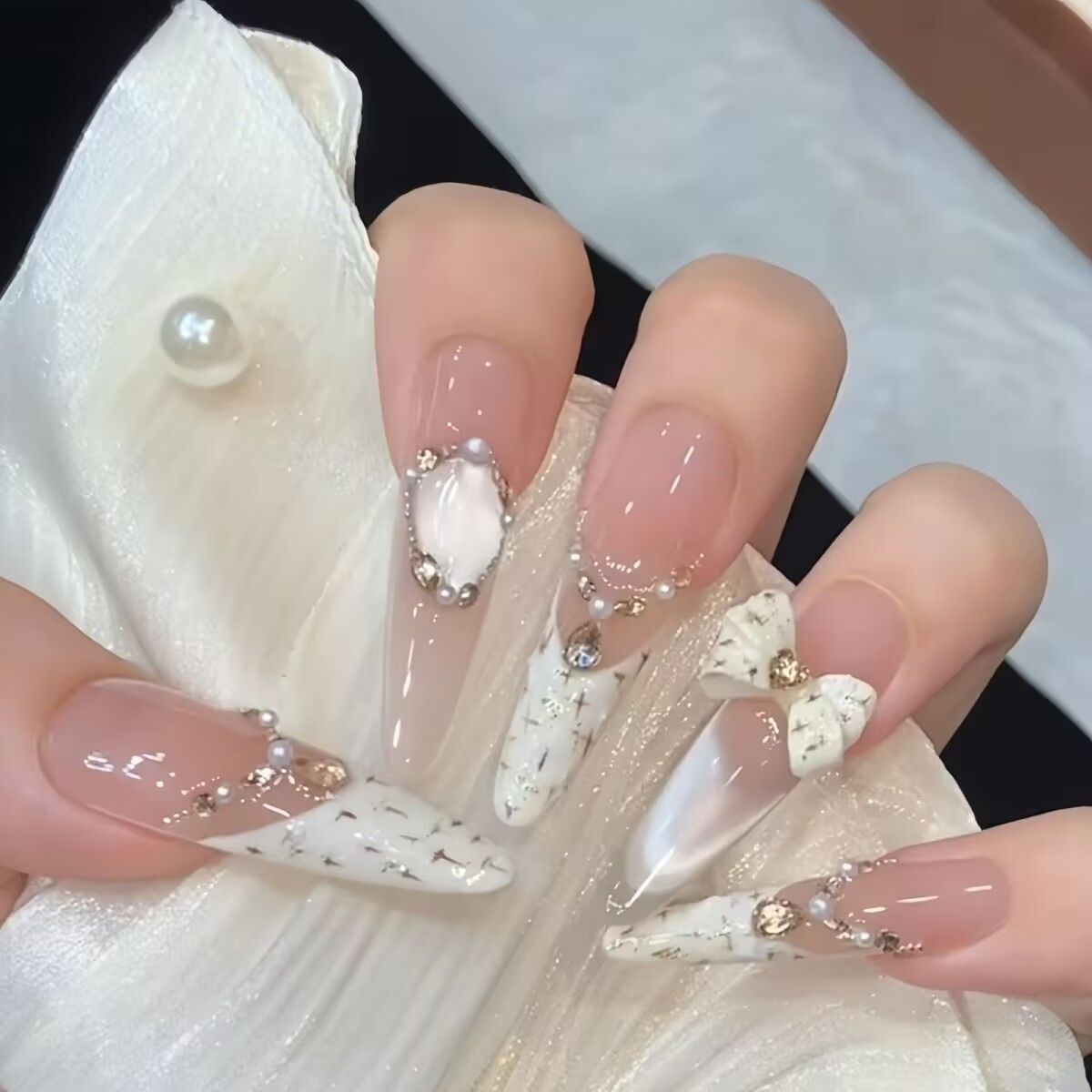 Uña hecha a mano pura, pequeña fragancia de viento puro, gusto de viento largo, productos terminados de uñas blanqueadoras, parches de uñas, uñas hechas a mano