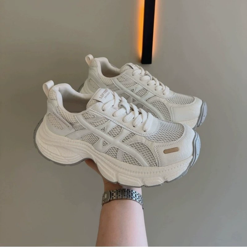 Дышащие сетчатые кроссовки для папы, летняя новинка 2025 года, модные, лёгкие, универсальные, на толстой подошве, спортивные, повседневные.