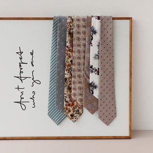 Factory in stock wholesale Korean retro light Hong Kong style tie banquet professional work casual striped coffee