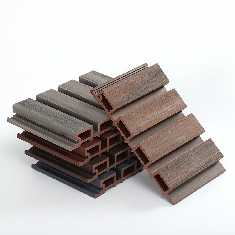 Wpc panel de pared de plástico de madera coextruida para exterior proyecto de madera de plástico decoración al aire libre de la villa