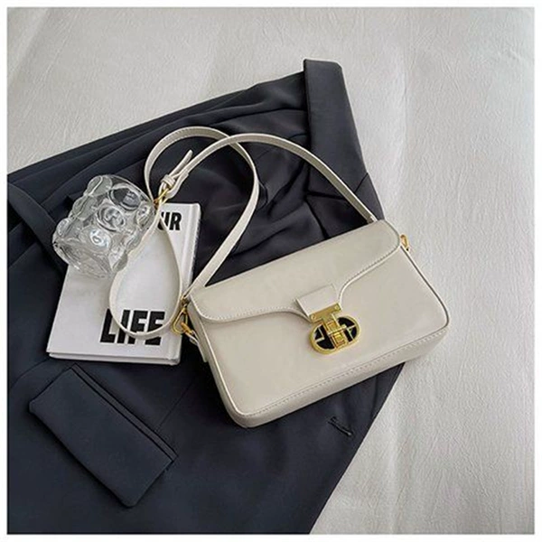 Off-white_one size fits all