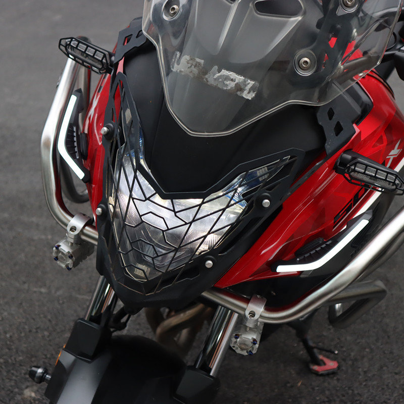 Cross-Border Popular Motorcycle Turn Signal Decorative Light, Cool Blade-Shaped Turn Signal Wind Wing Led Turn Signal Ambient Light