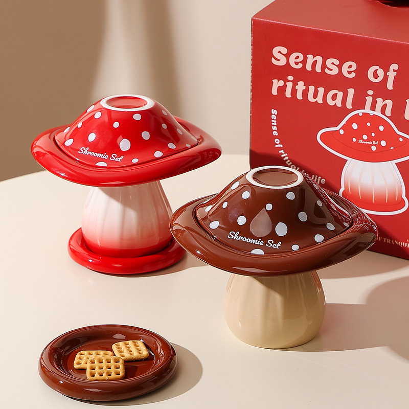Very beautiful mushroom tableware set, including a rice bowl, high aesthetic soup bowl, dish plates, underglaze colored cute straw cup Very beautiful mushroom tableware set, including a rice bowl, high aesthetic soup bowl, dish plates, underglaze colored cute straw cup