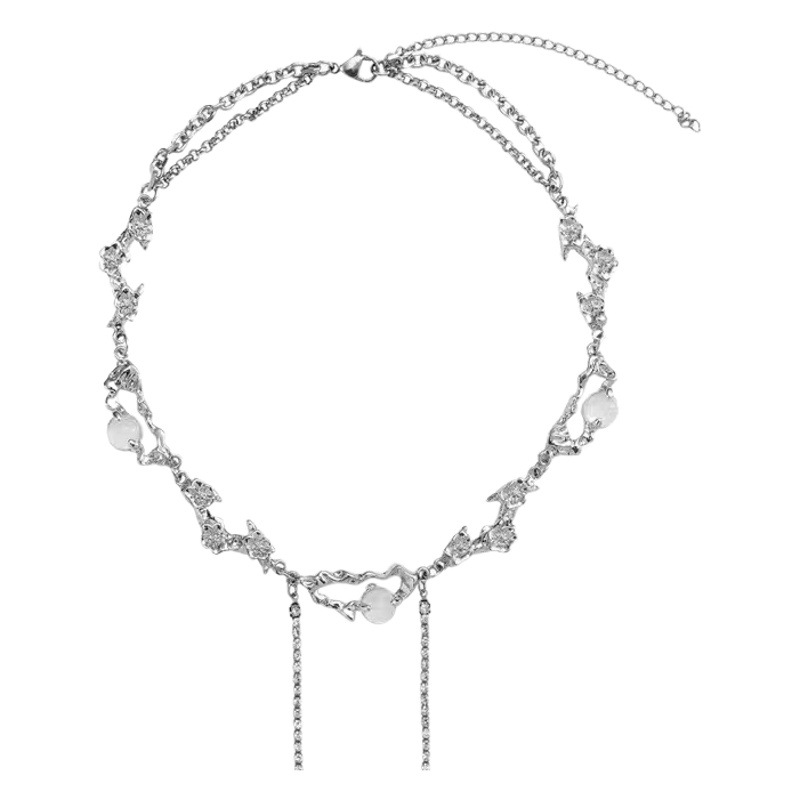 Collar de perlas de plata pequeño diseño de alto grado temperamento simple cadena de clavícula hembra cuadrado azúcar pequeño diamante luz lujo exquisito collar